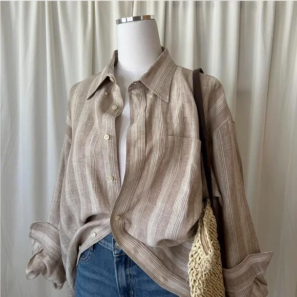 JoS. A. BANK Traveler’s Cellection brown striped 100% linen button-down shirt. - Picture 4 of 8